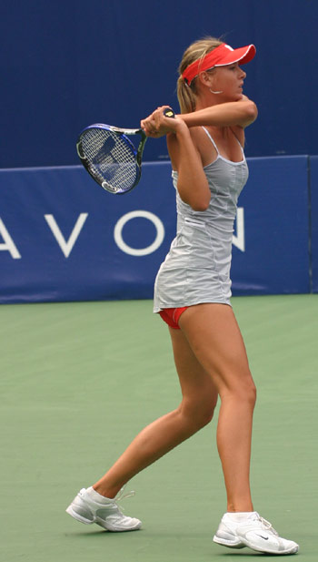 莎拉波娃在TL比赛中大胜,爆冷引发热议!的简单介绍 莎拉波娃在TL比赛中大胜,爆冷引发热议!的简单介绍