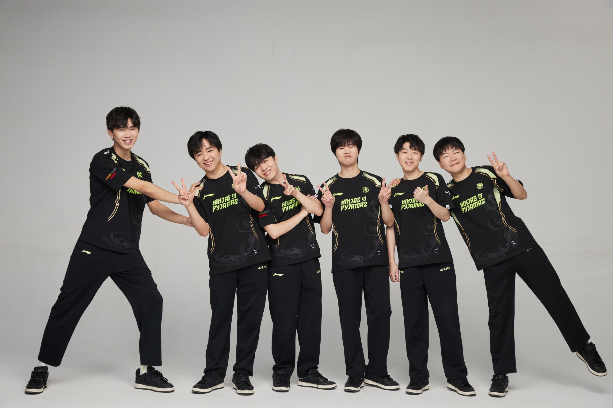 包含Rookie在TES比赛中绝杀,绝杀引发热议!的词条 包含Rookie在TES比赛中绝杀,绝杀引发热议!的词条